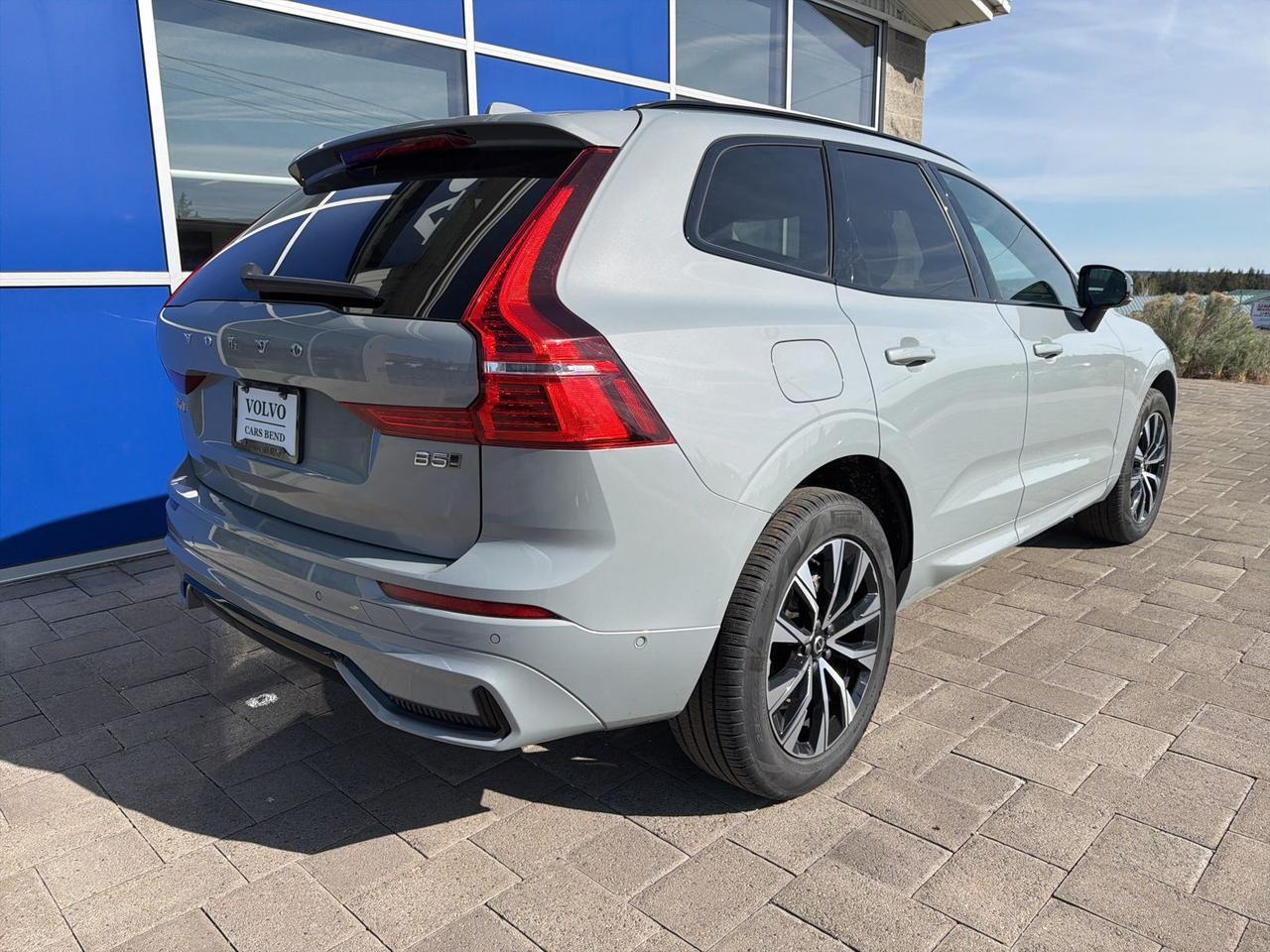 2025 Volvo XC60 B5 Plus Bend OR