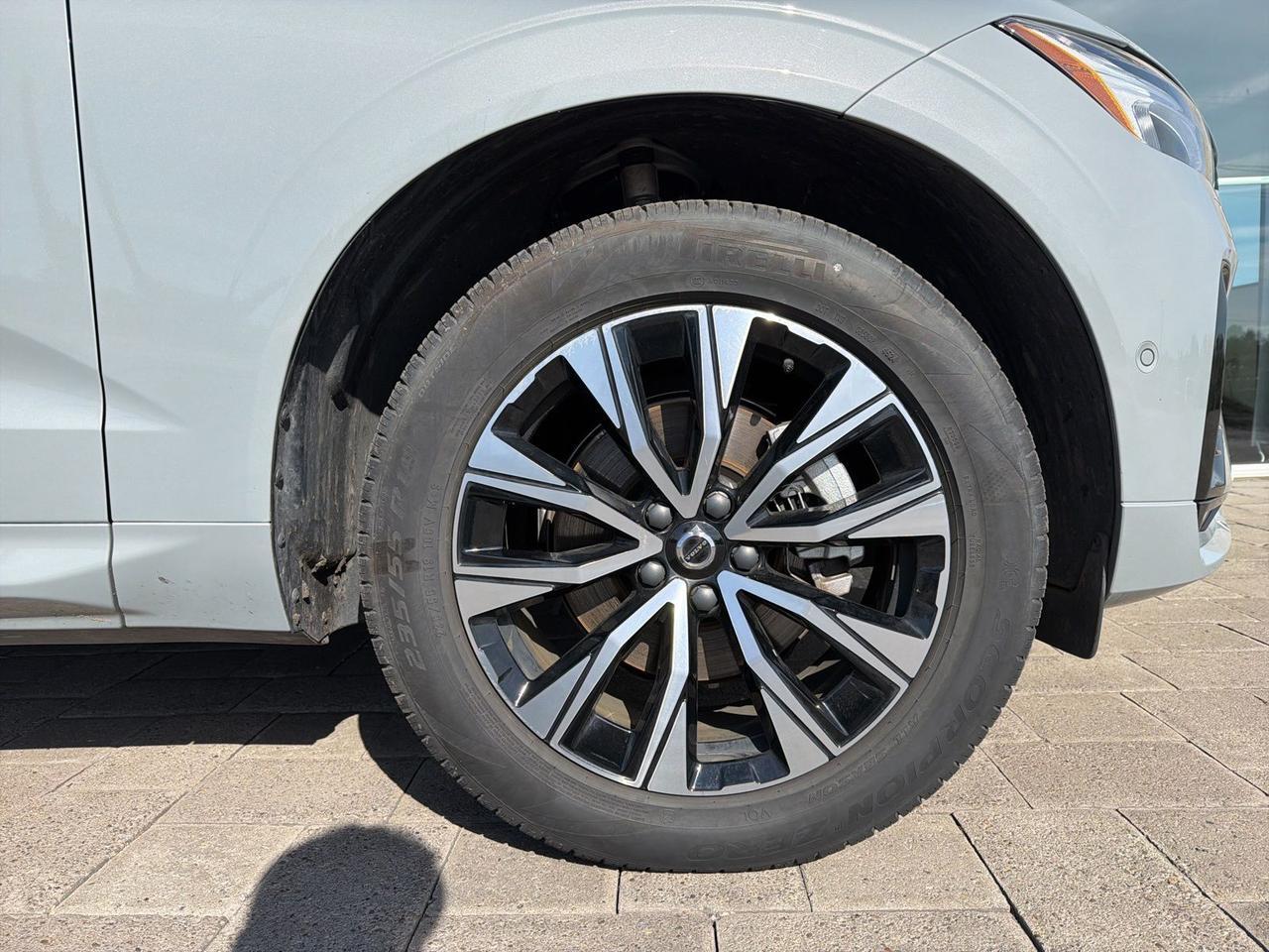 2025 Volvo XC60 B5 Plus Bend OR
