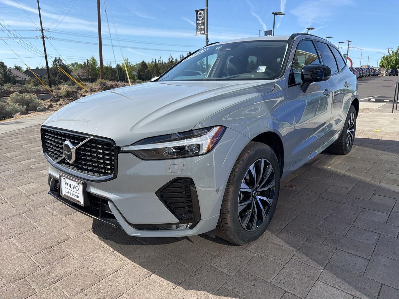 2025 Volvo XC60 B5 Plus Bend OR