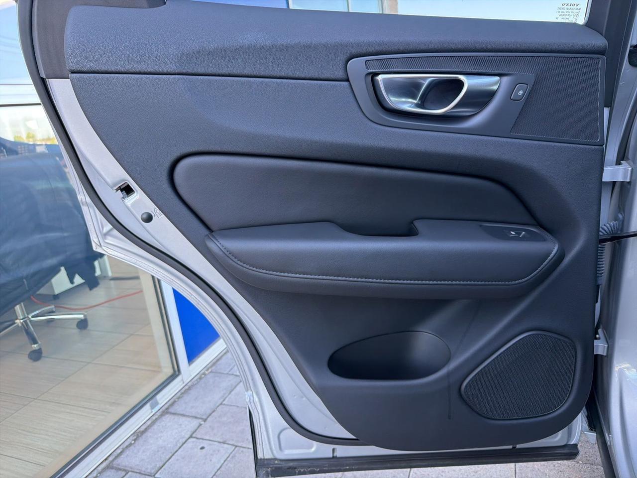 2025 Volvo XC60 B5 Plus Bend OR