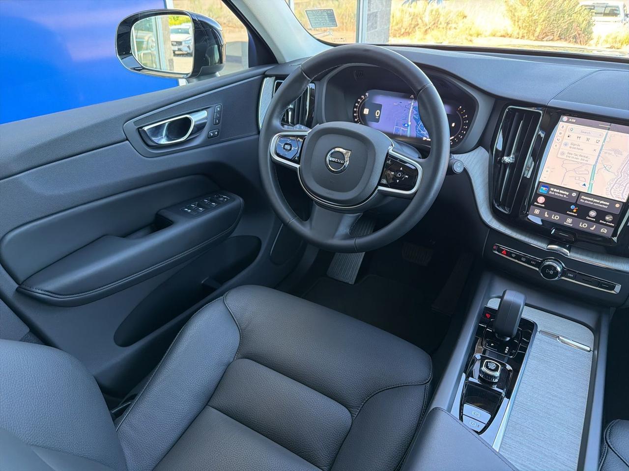 2025 Volvo XC60 B5 Plus Bend OR