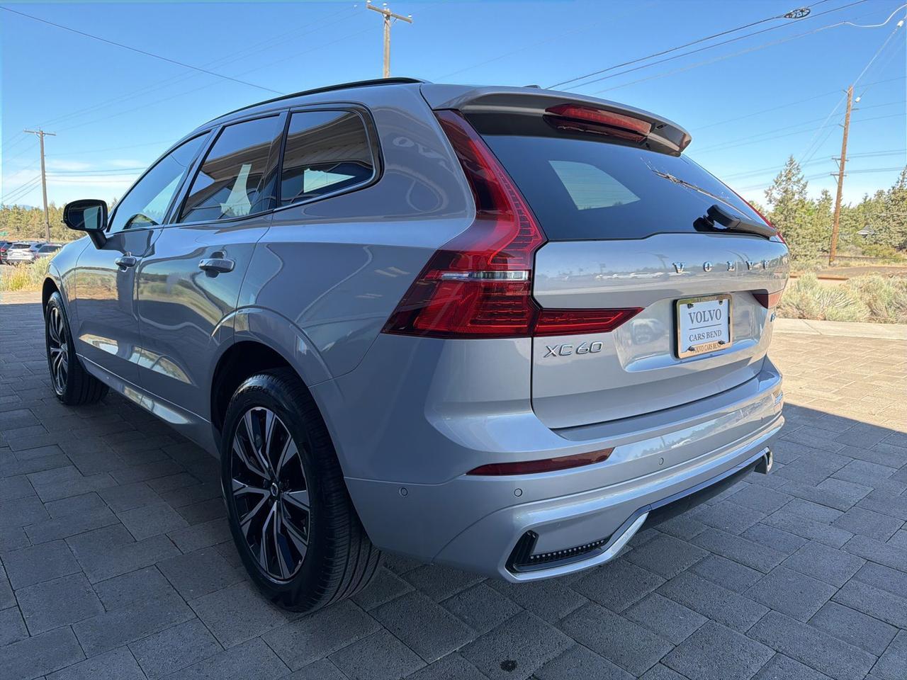 2025 Volvo XC60 B5 Plus Bend OR