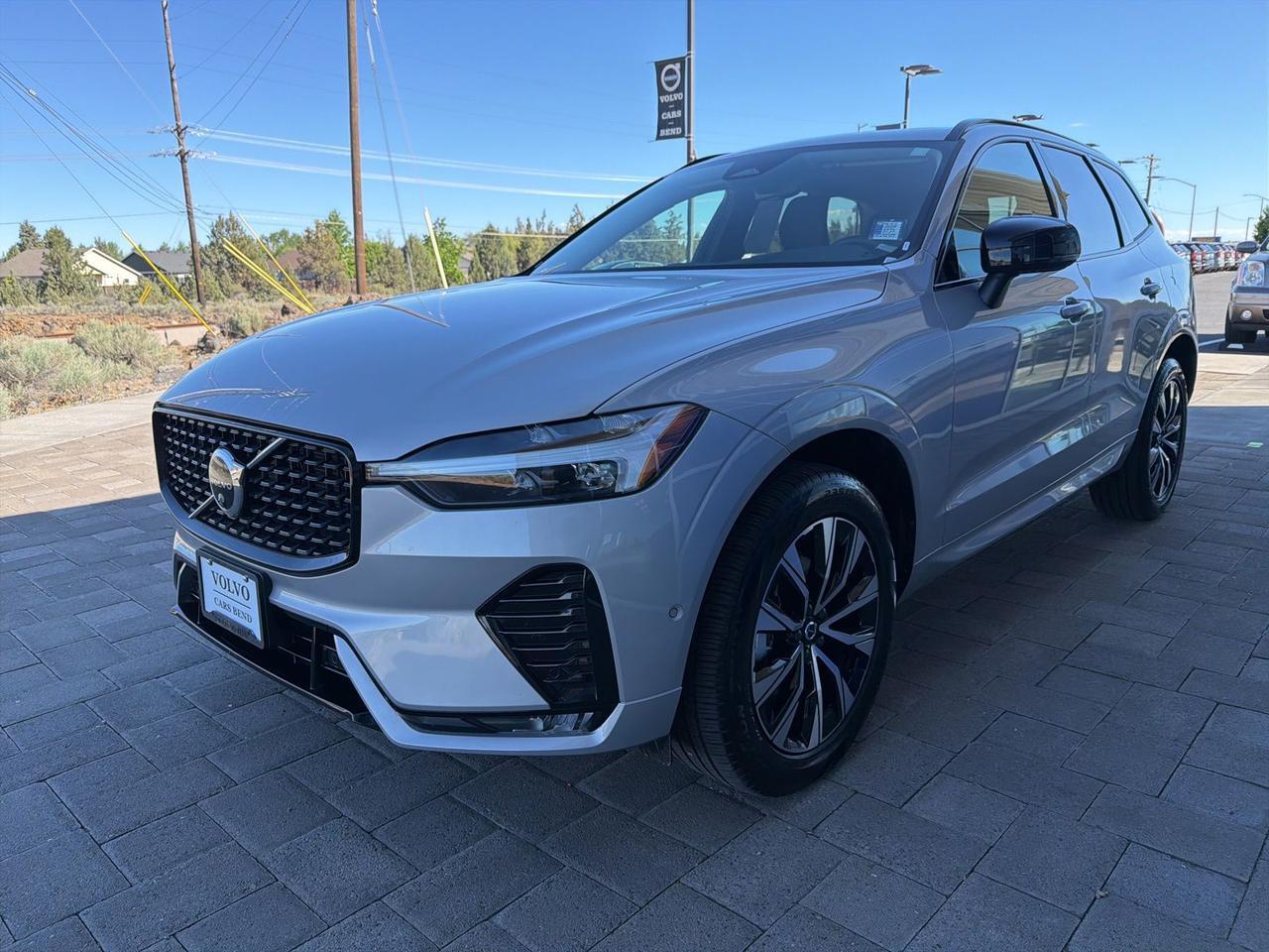 2025 Volvo XC60 B5 Plus Bend OR