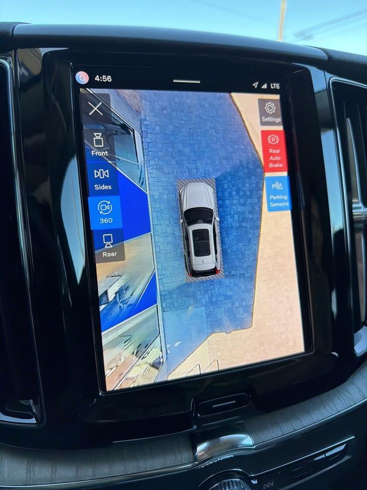 2025 Volvo XC60 B5 Plus Bend OR
