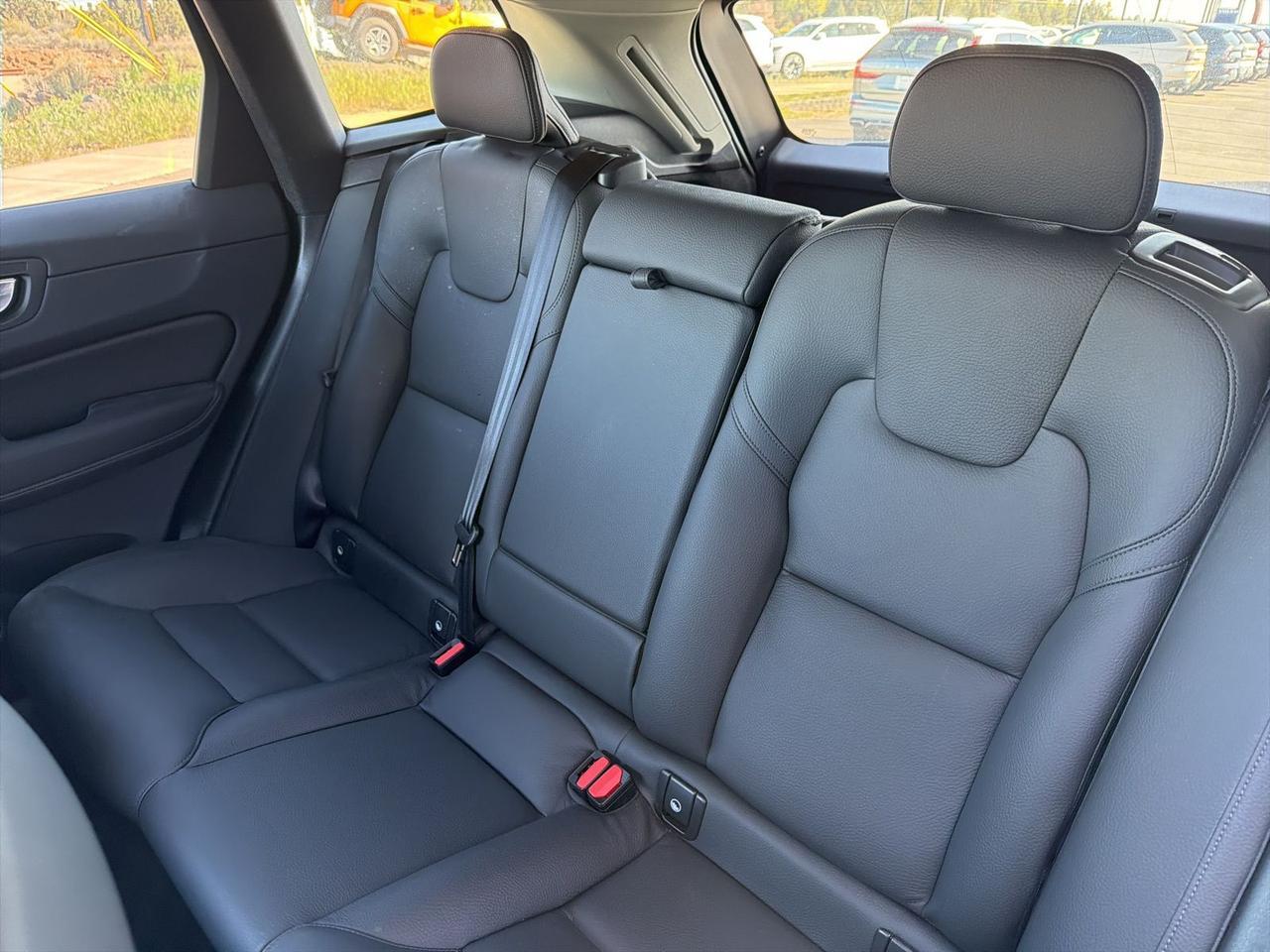2025 Volvo XC60 B5 Plus Bend OR
