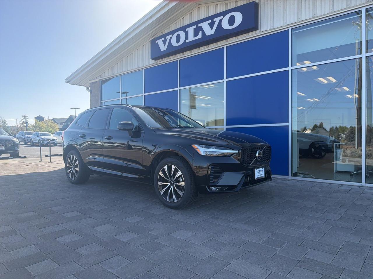 2025 Volvo XC60 B5 Plus
