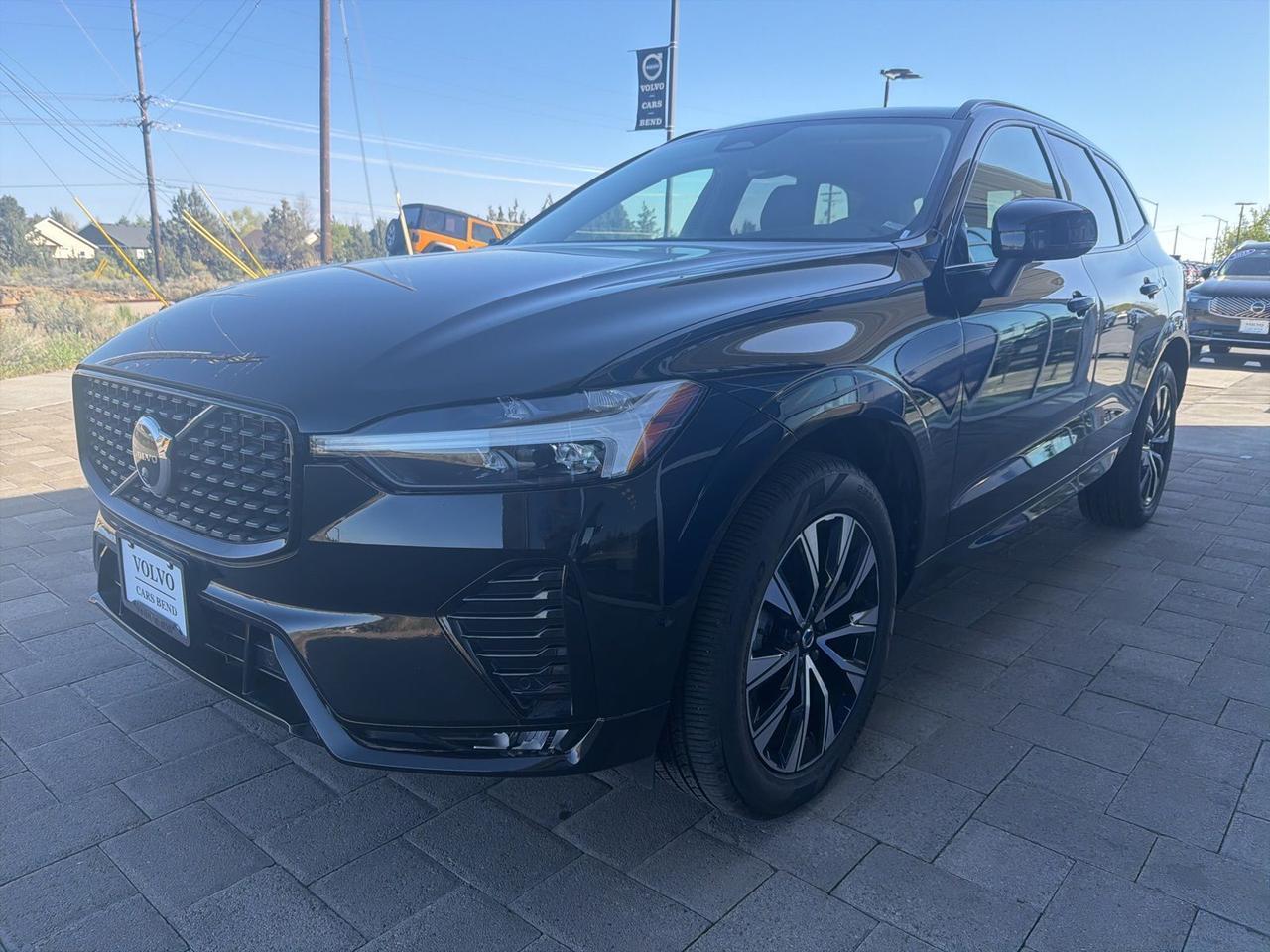 2025 Volvo XC60 B5 Plus Bend OR