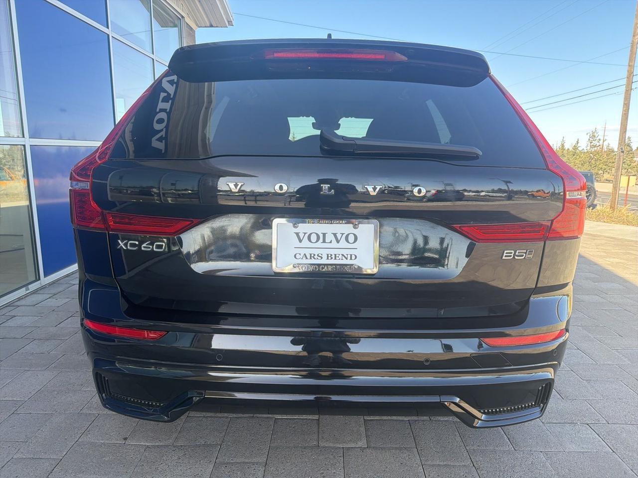2025 Volvo XC60 B5 Plus Bend OR