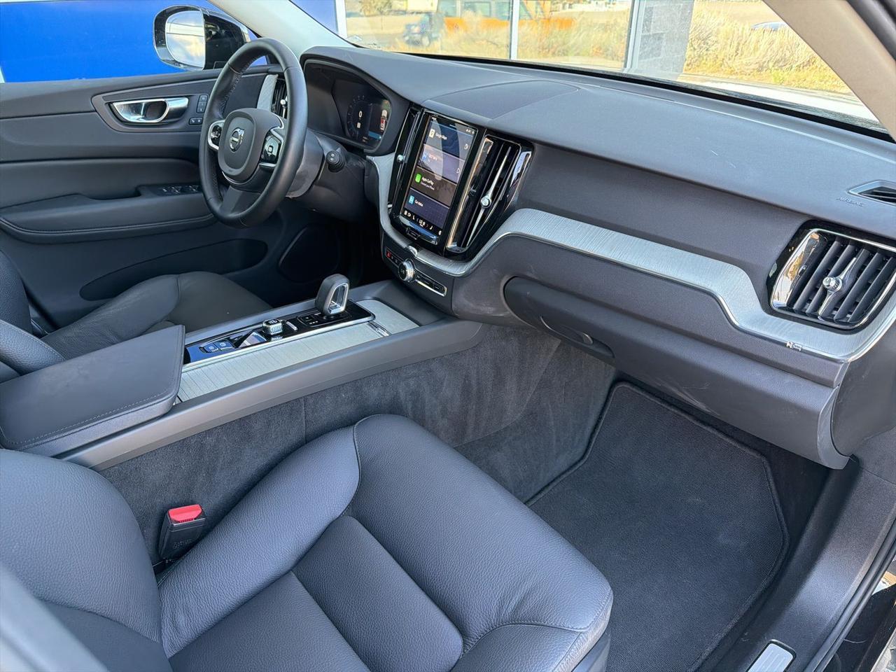2025 Volvo XC60 B5 Plus Bend OR