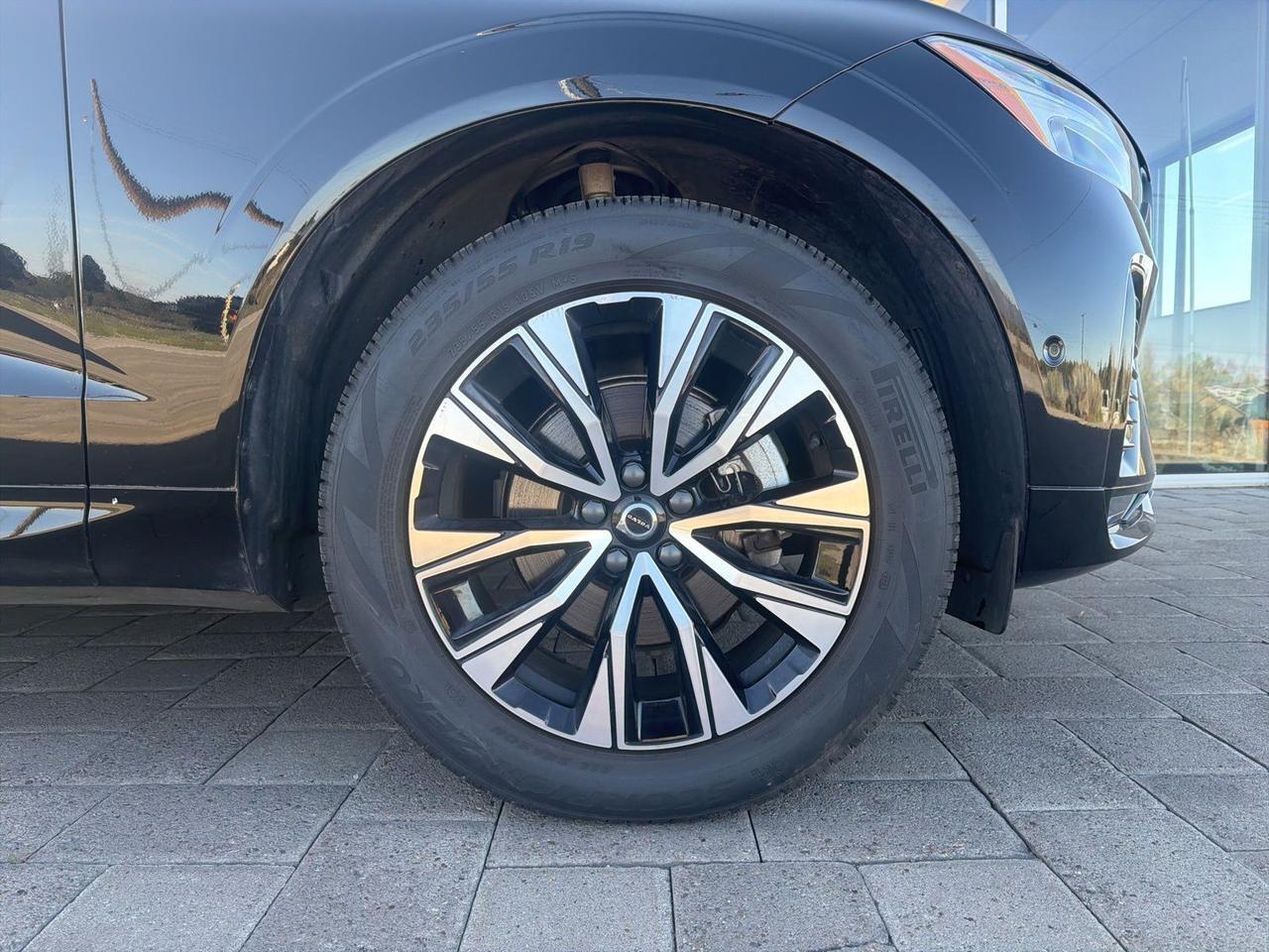 2025 Volvo XC60 B5 Plus Bend OR