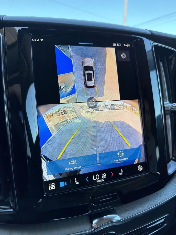 2025 Volvo XC60 B5 Plus Bend OR