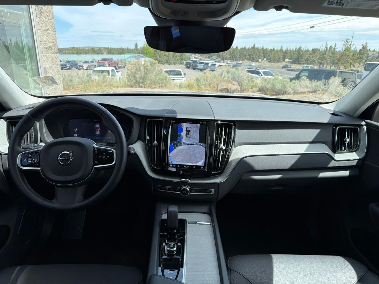 2025 Volvo XC60 B5 Plus Bend OR