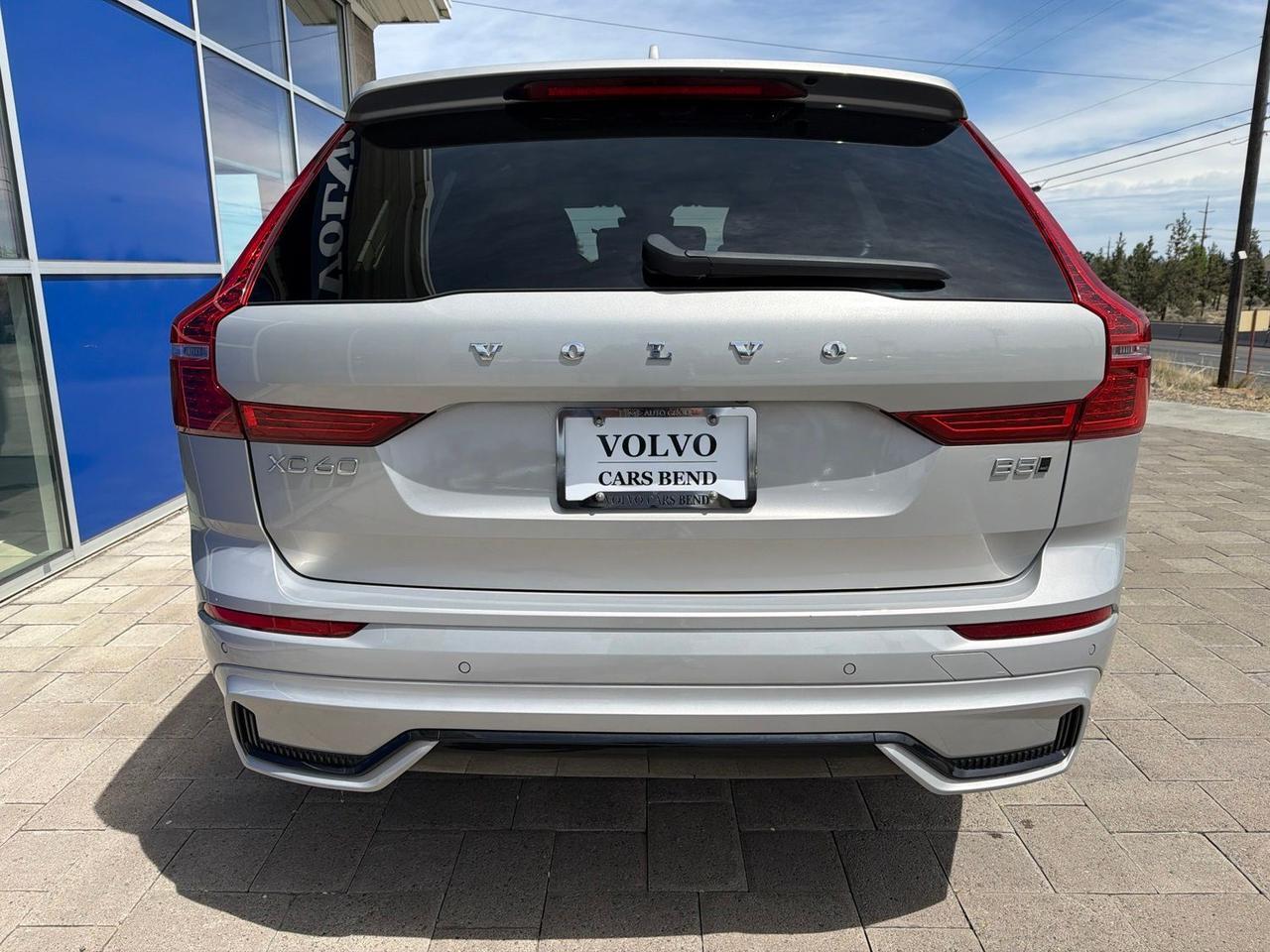 2025 Volvo XC60 B5 Plus Bend OR