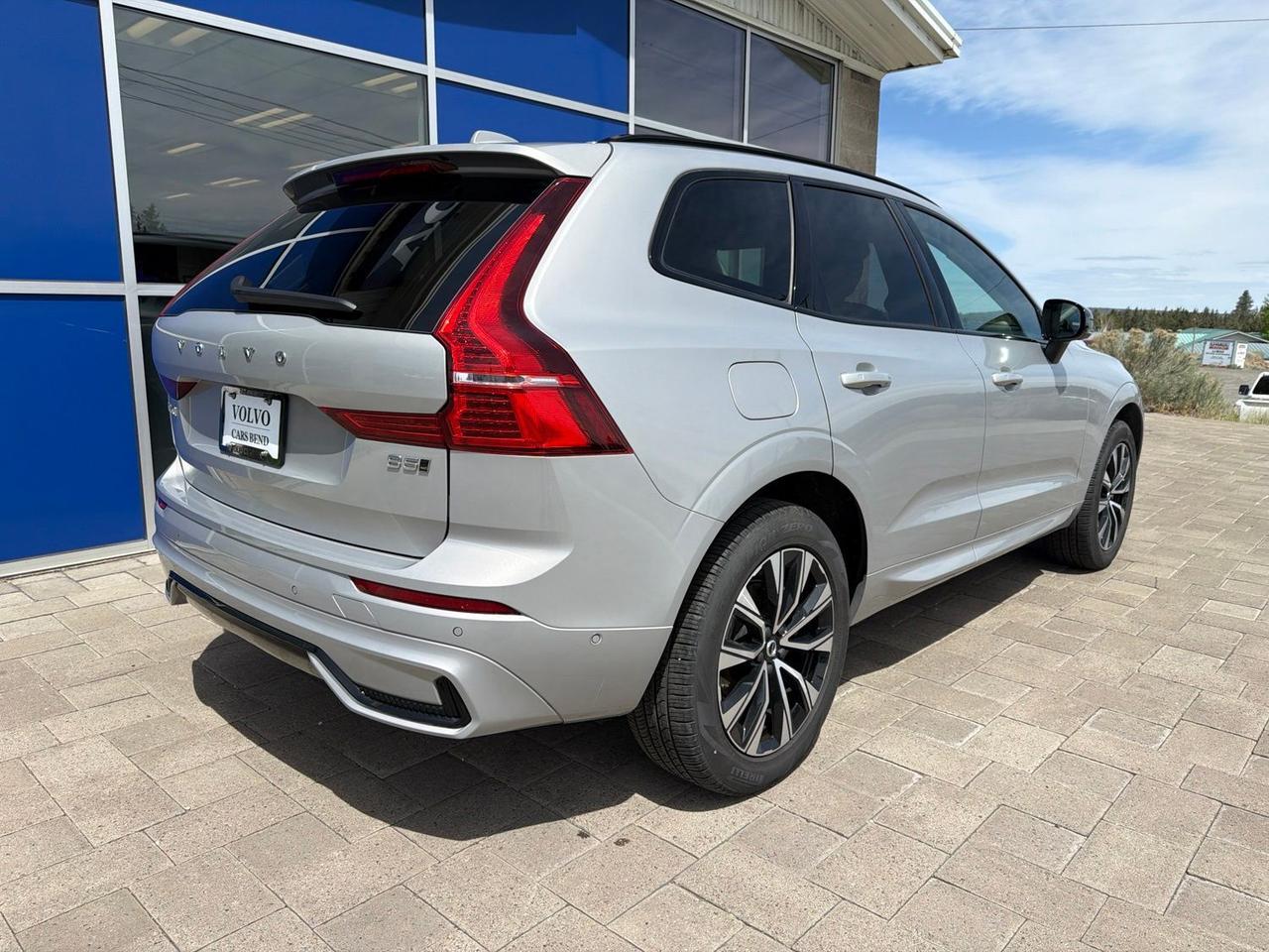 2025 Volvo XC60 B5 Plus Bend OR