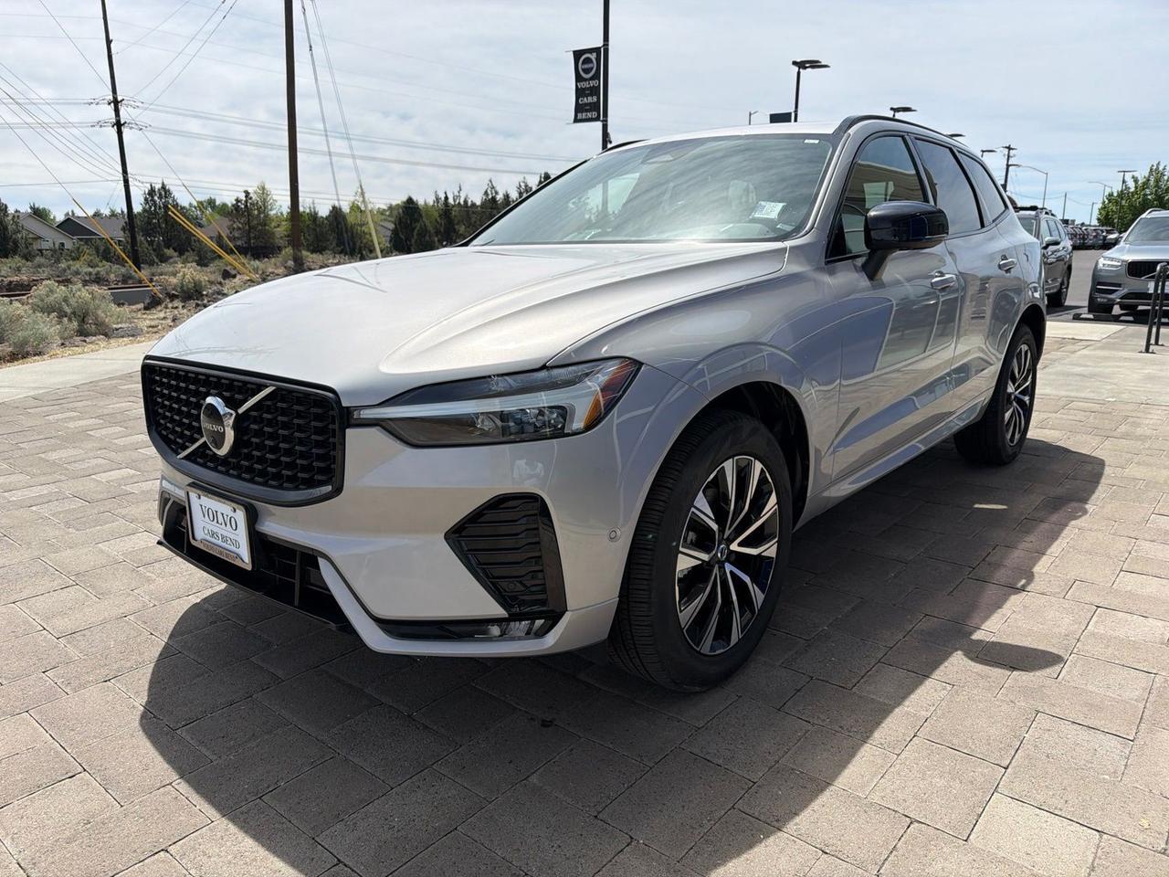 2025 Volvo XC60 B5 Plus Bend OR