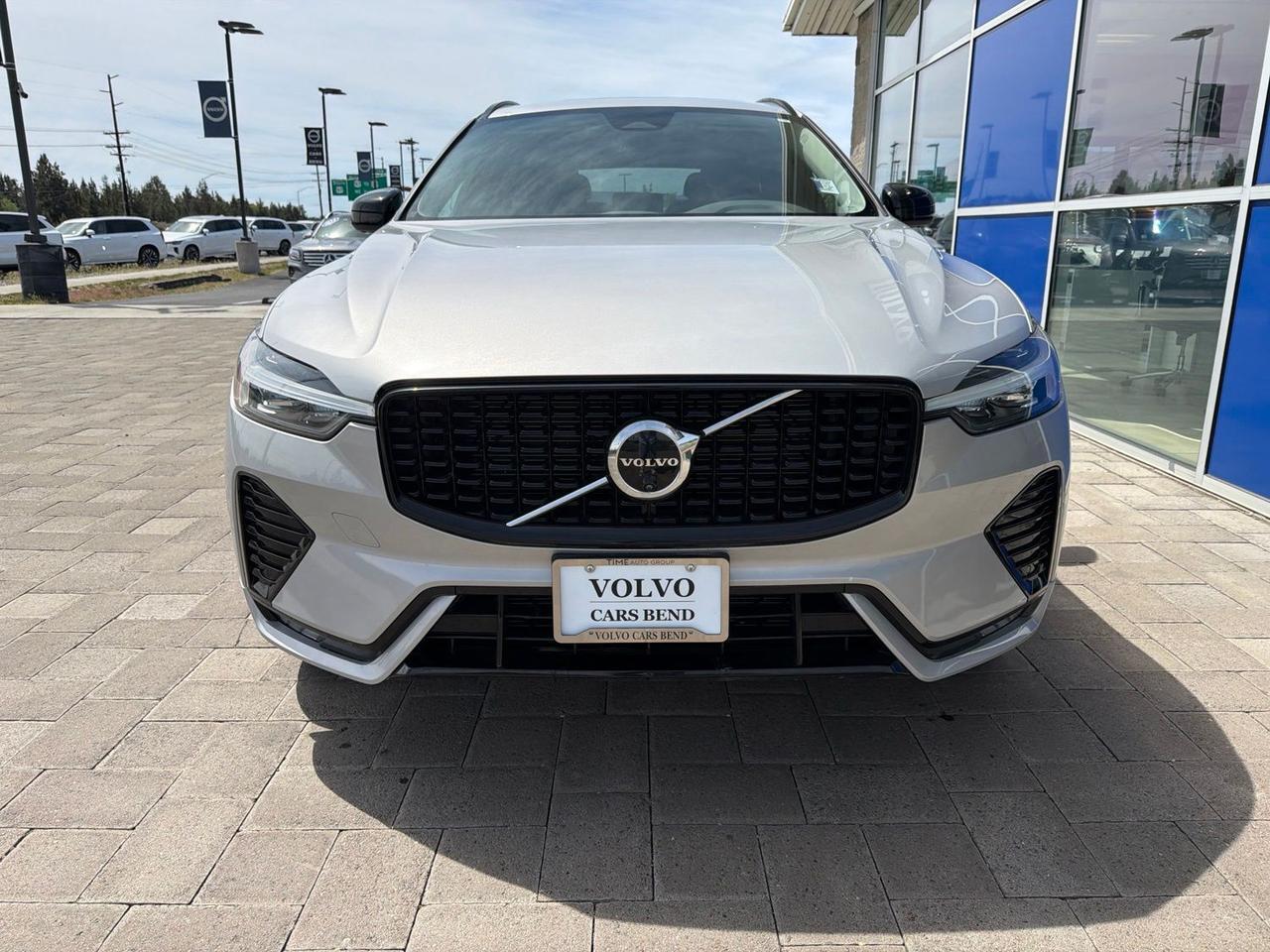 2025 Volvo XC60 B5 Plus Bend OR