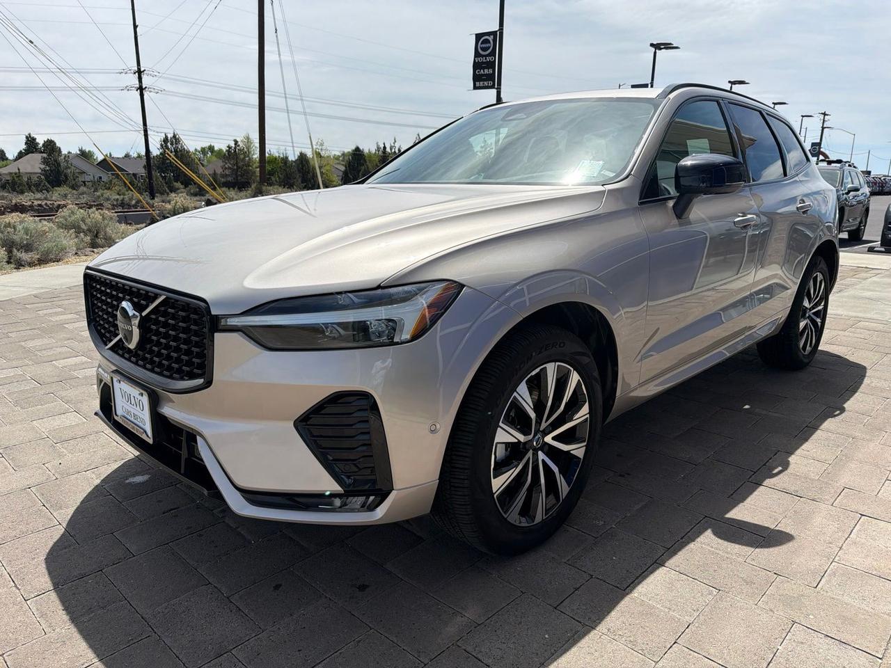 2025 Volvo XC60 B5 Plus Bend OR