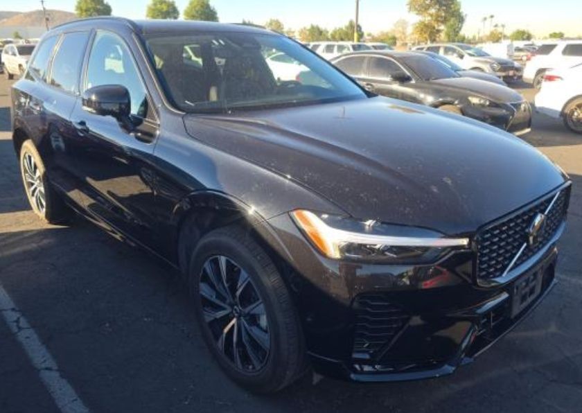 2025 Volvo XC60 B5 Plus