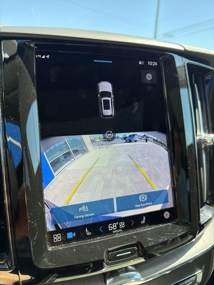 2025 Volvo XC60 B5 Plus Bend OR