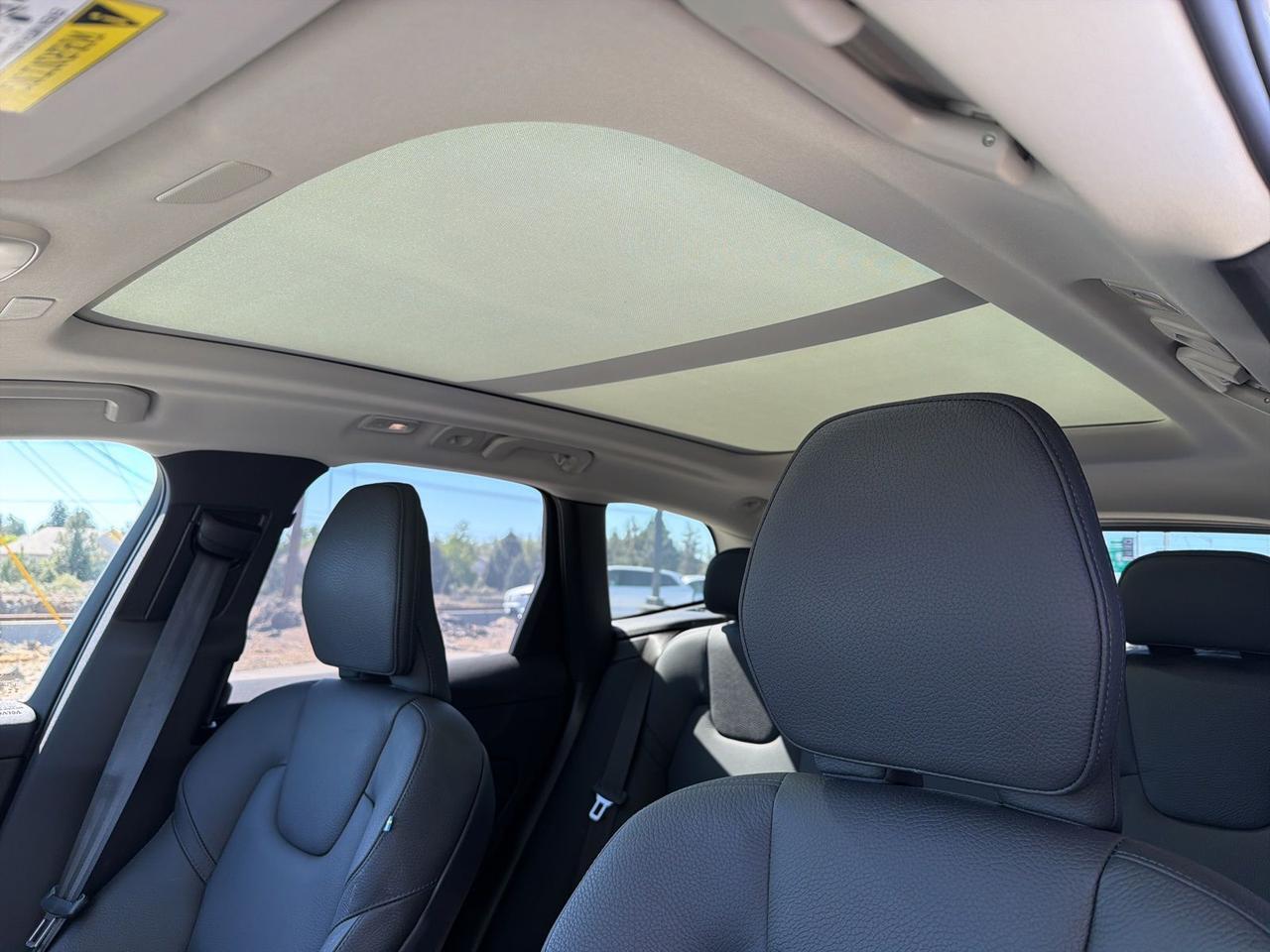 2025 Volvo XC60 B5 Plus Bend OR