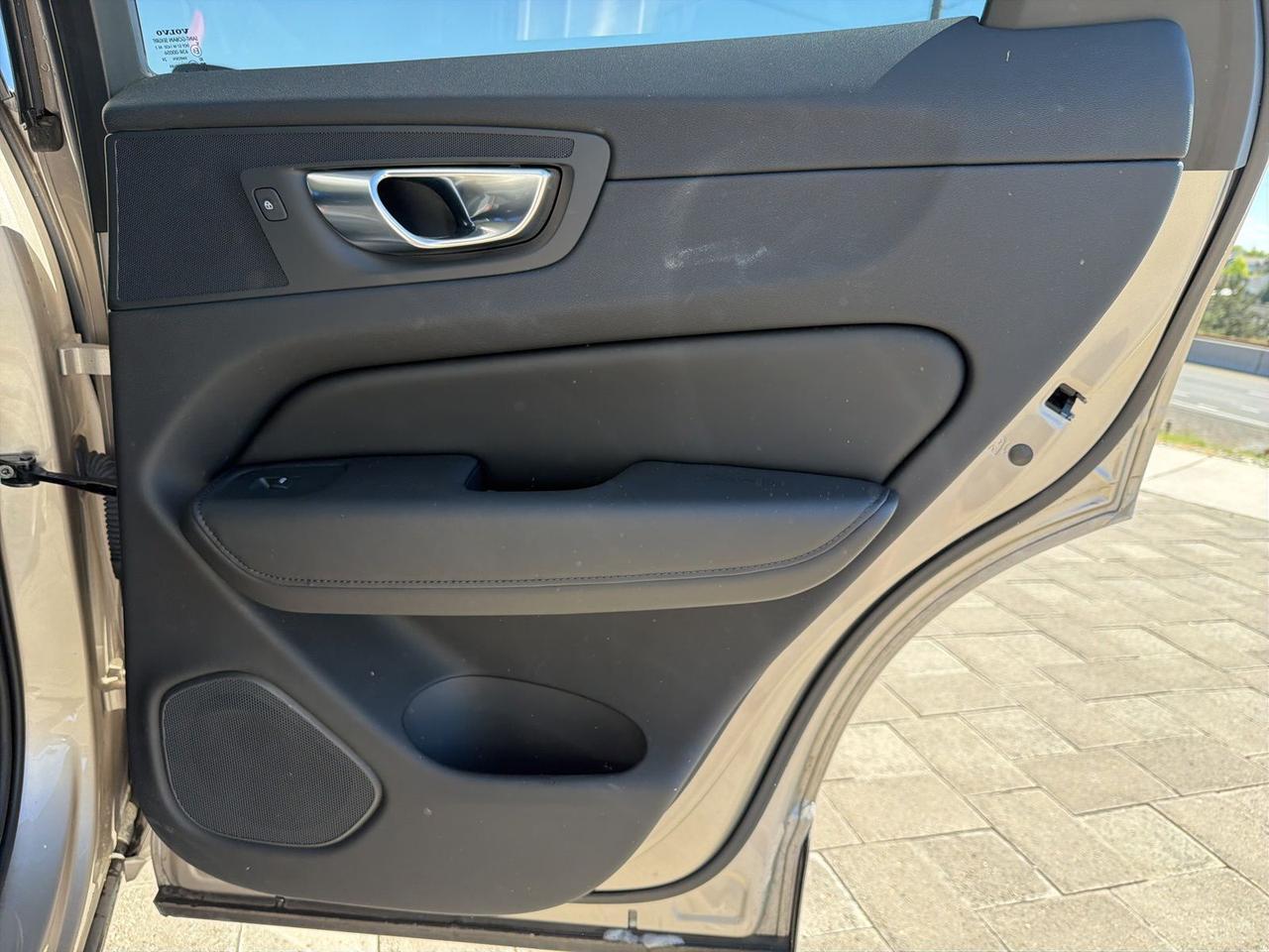 2025 Volvo XC60 B5 Plus Bend OR