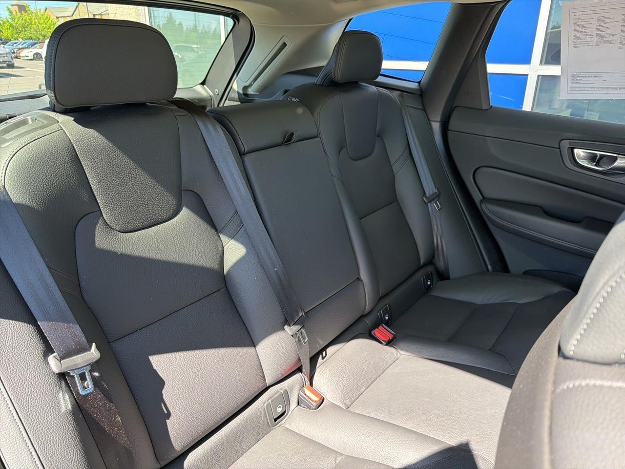 2025 Volvo XC60 B5 Plus Bend OR