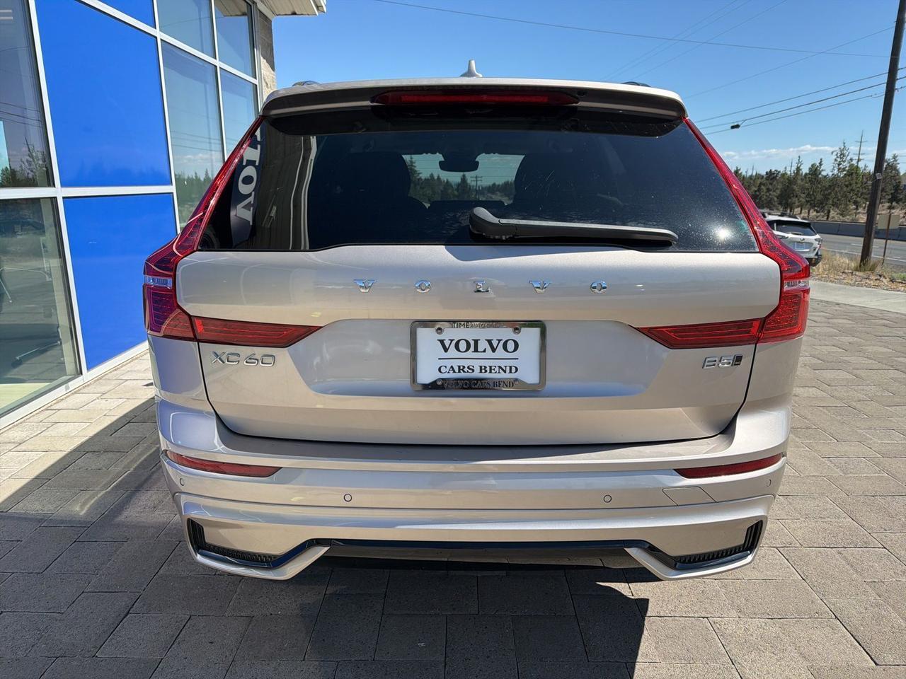 2025 Volvo XC60 B5 Plus Bend OR
