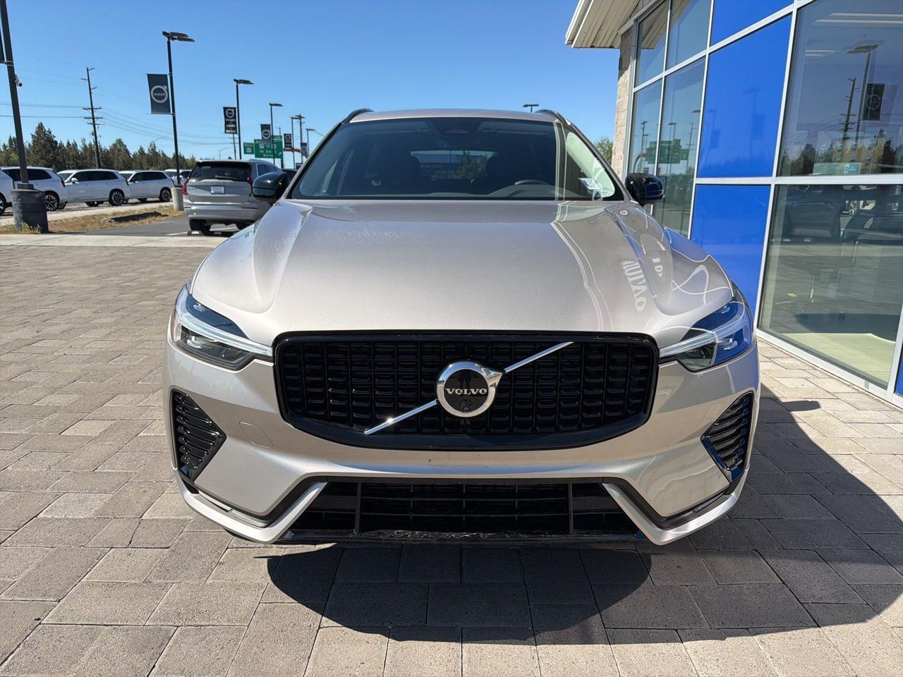 2025 Volvo XC60 B5 Plus Bend OR