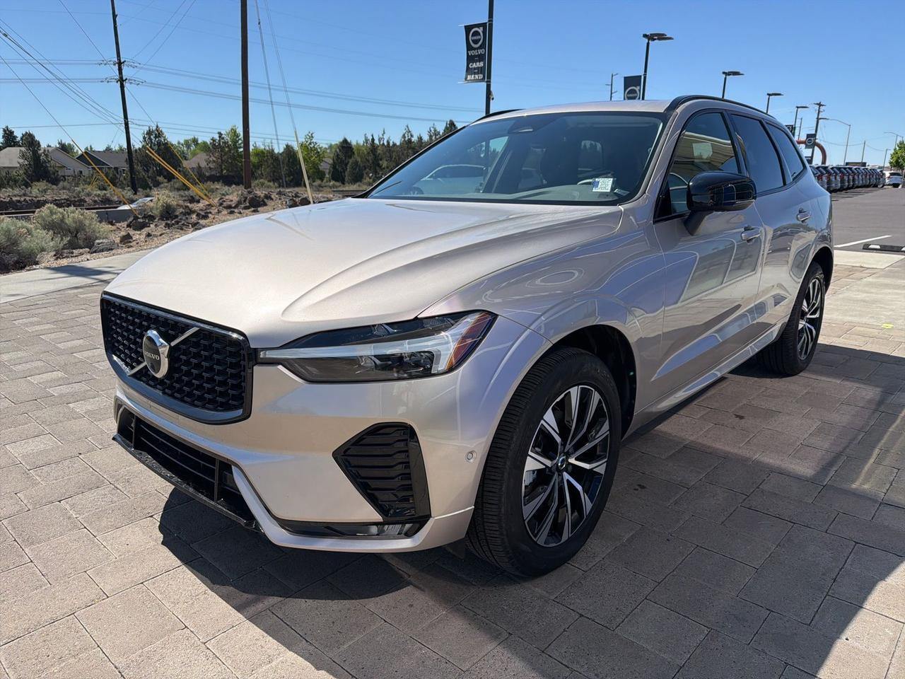 2025 Volvo XC60 B5 Plus Bend OR