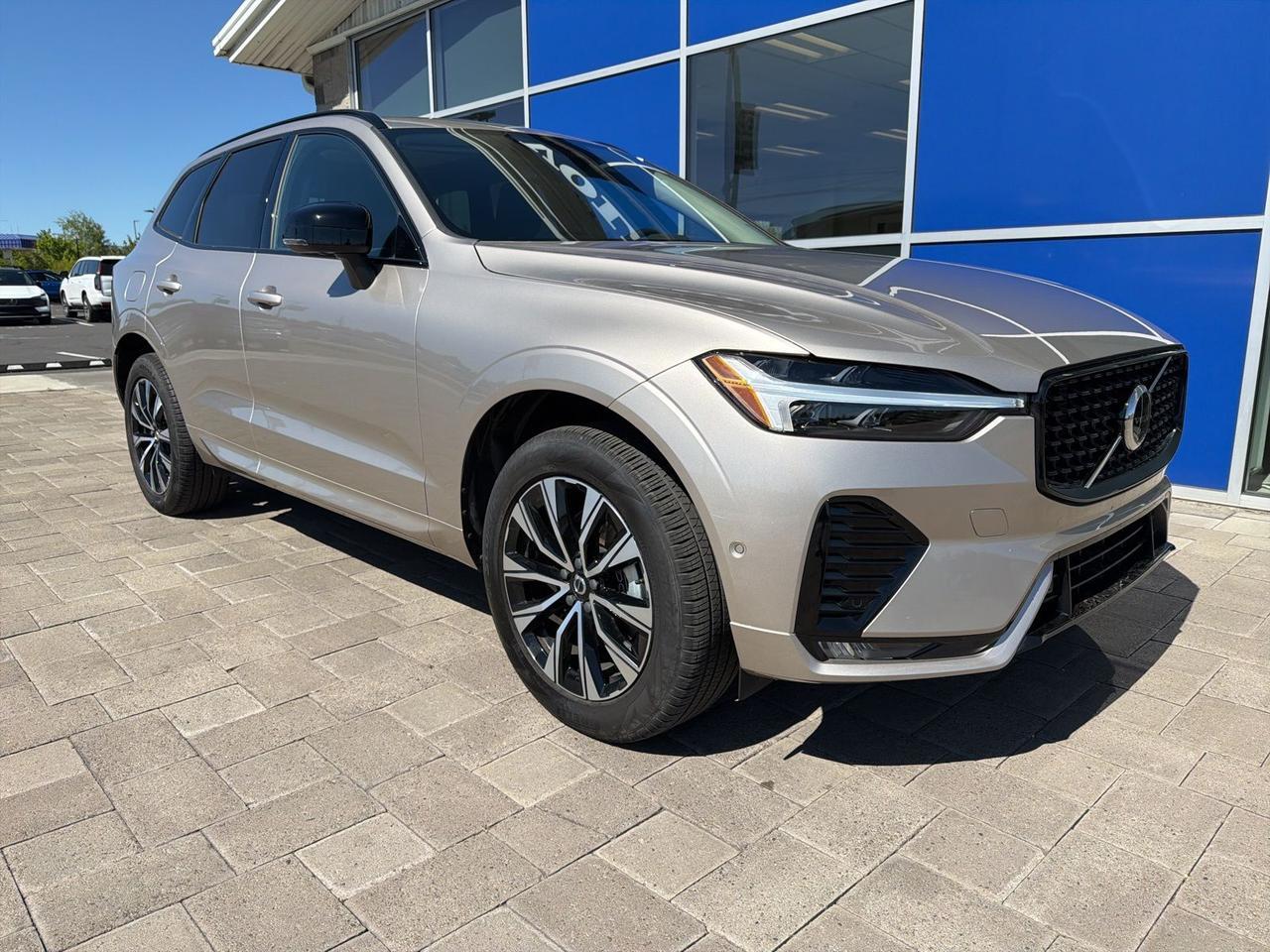 2025 Volvo XC60 B5 Plus Bend OR