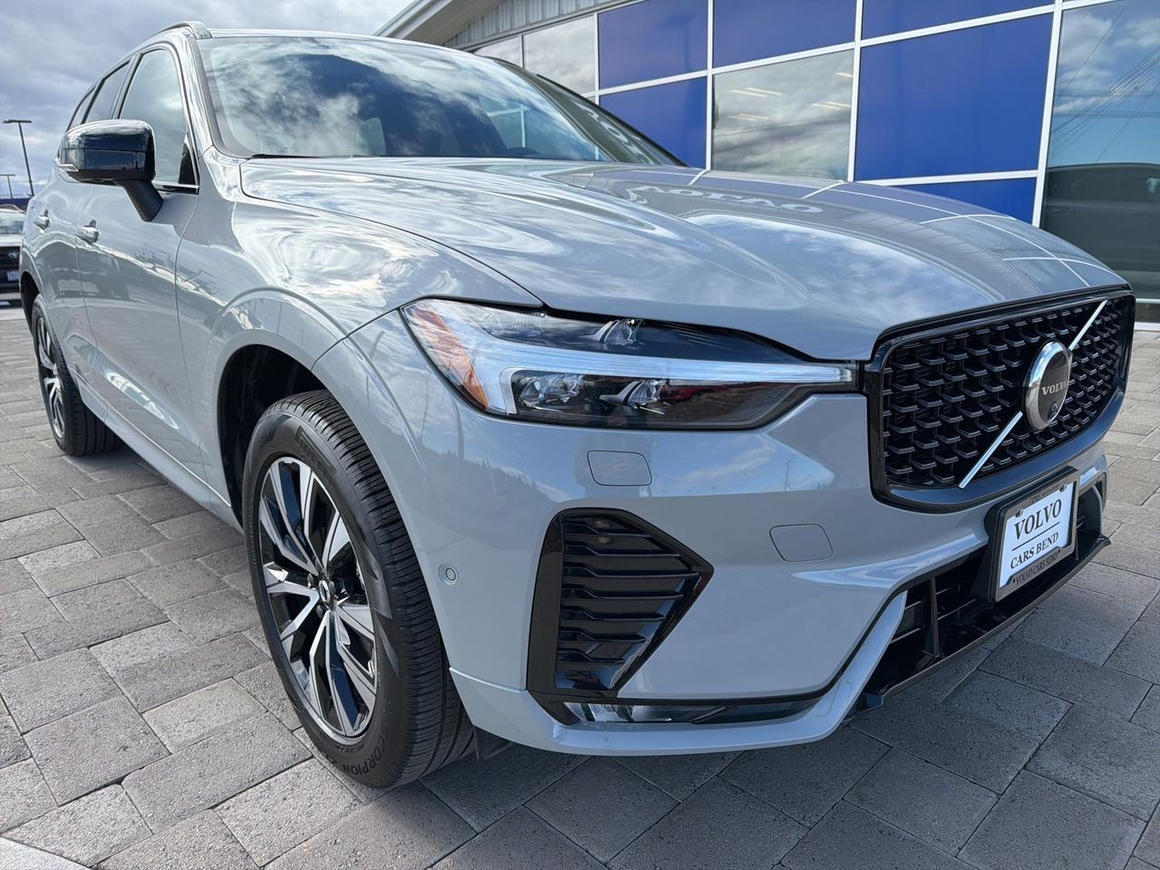 2025 Volvo XC60 B5 Plus