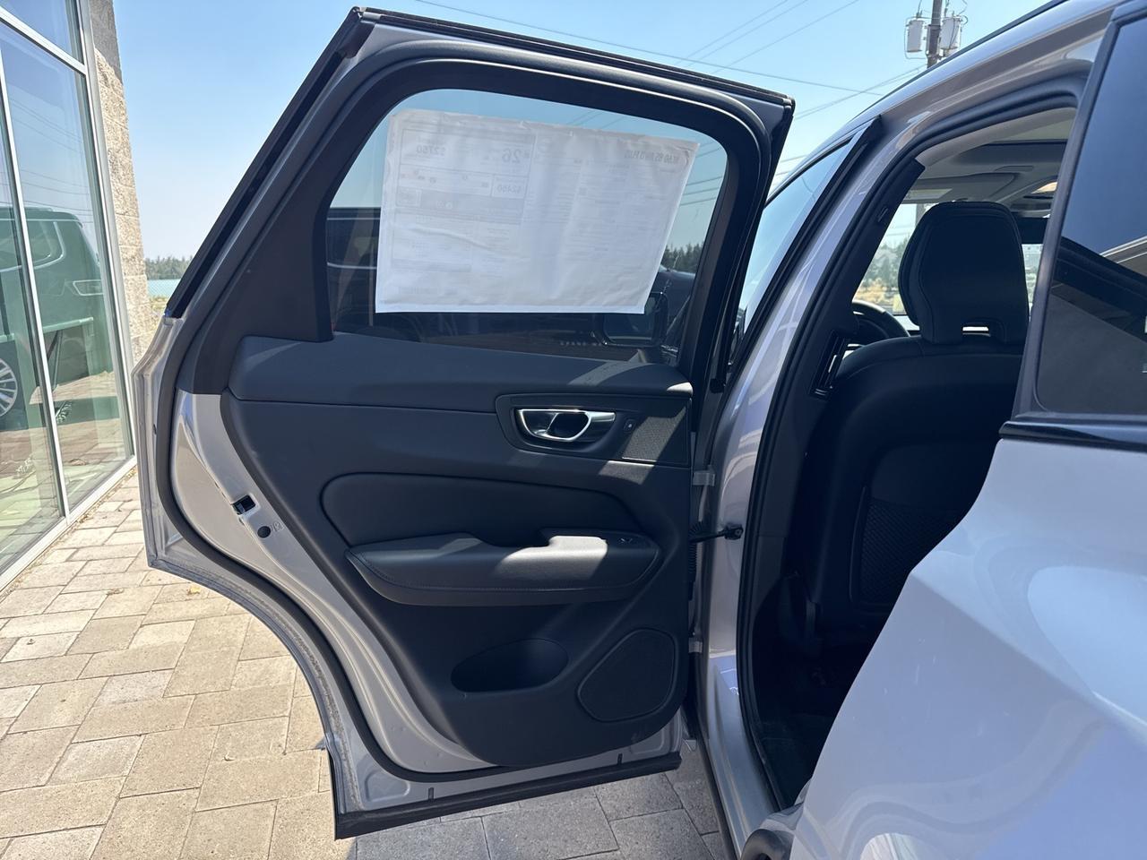 2025 Volvo XC60 B5 Plus Bend OR