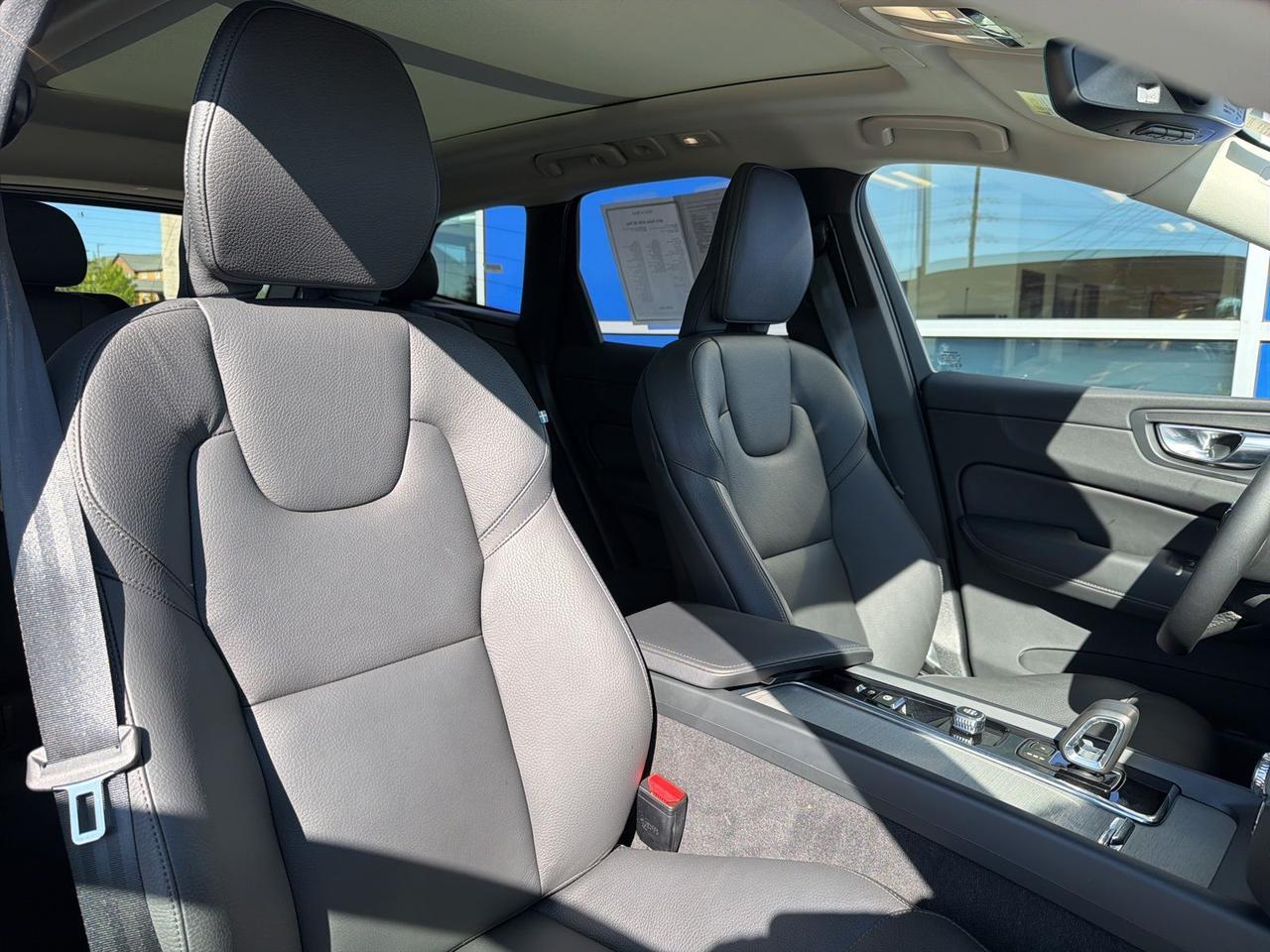 2025 Volvo XC60 B5 Plus Bend OR