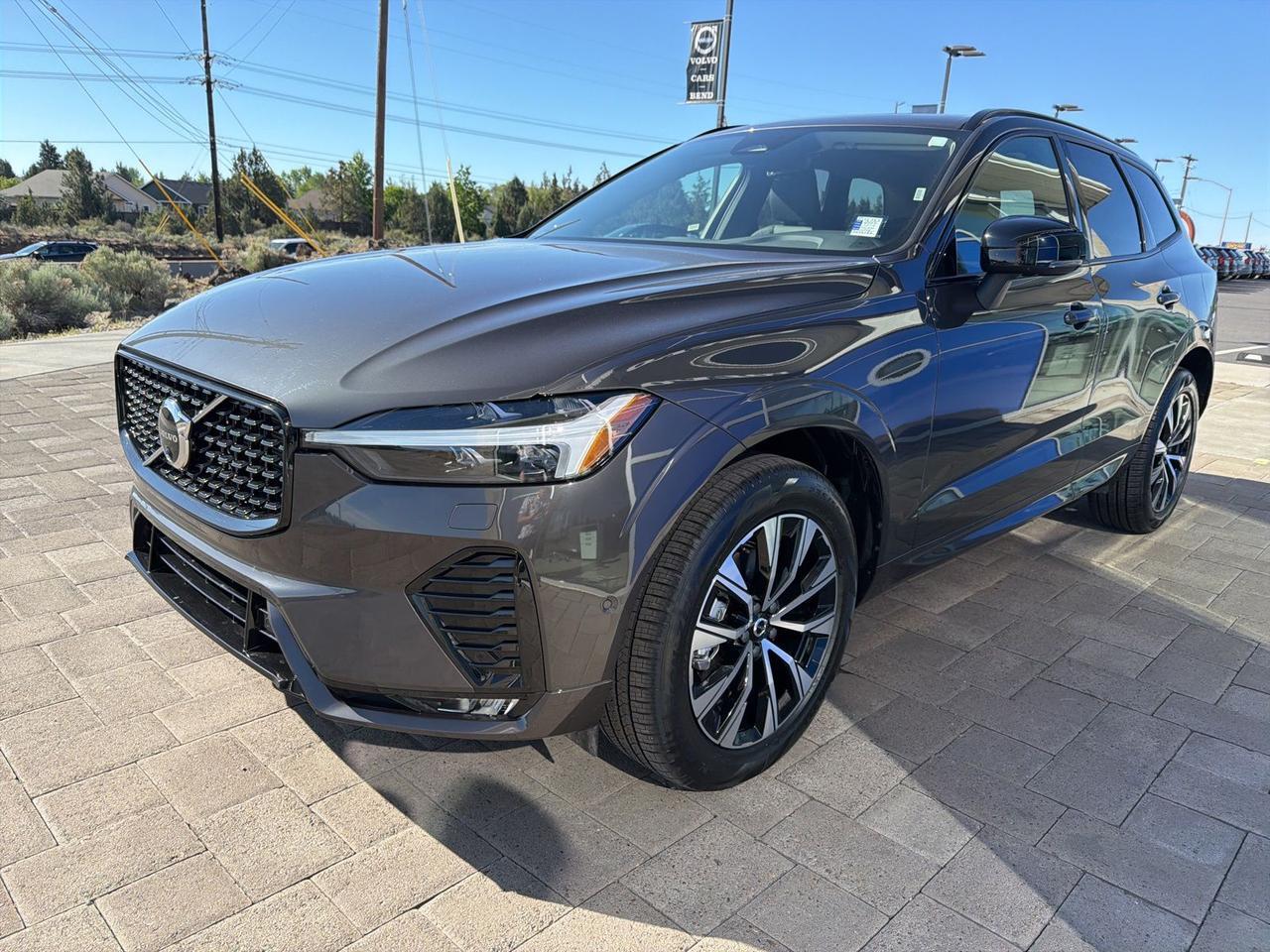 2025 Volvo XC60 B5 Plus Bend OR