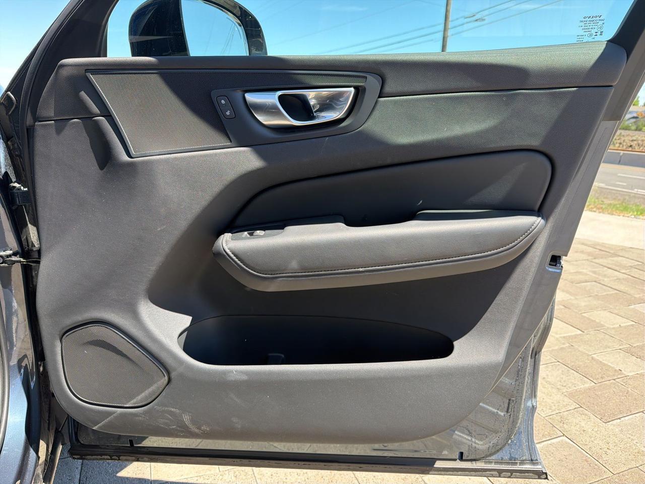 2025 Volvo XC60 B5 Plus Bend OR