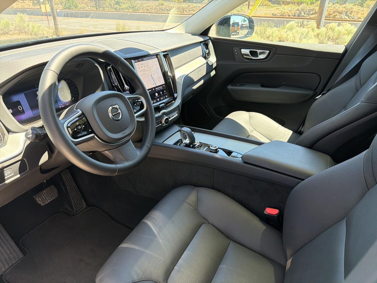 2025 Volvo XC60 B5 Plus Bend OR