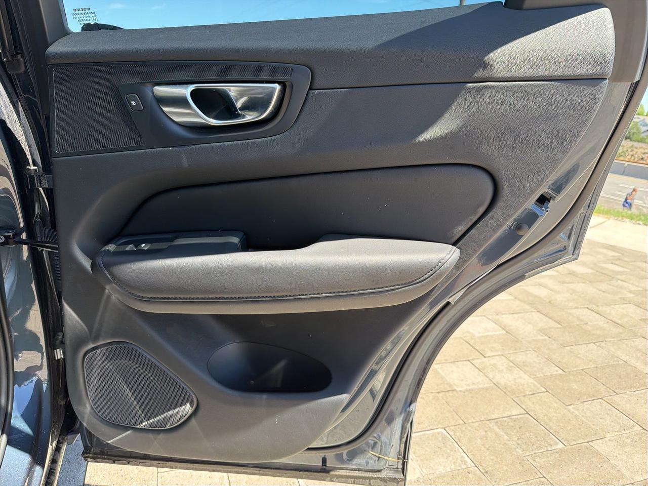 2025 Volvo XC60 B5 Plus Bend OR
