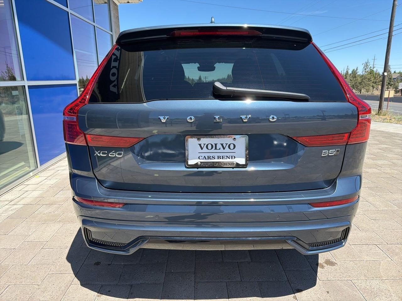 2025 Volvo XC60 B5 Plus Bend OR