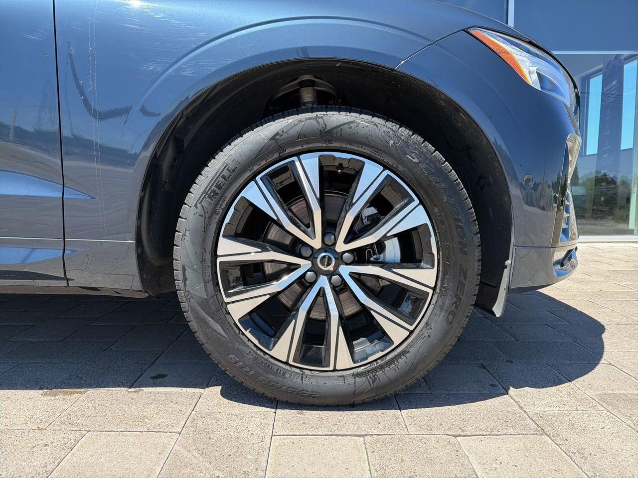 2025 Volvo XC60 B5 Plus Bend OR