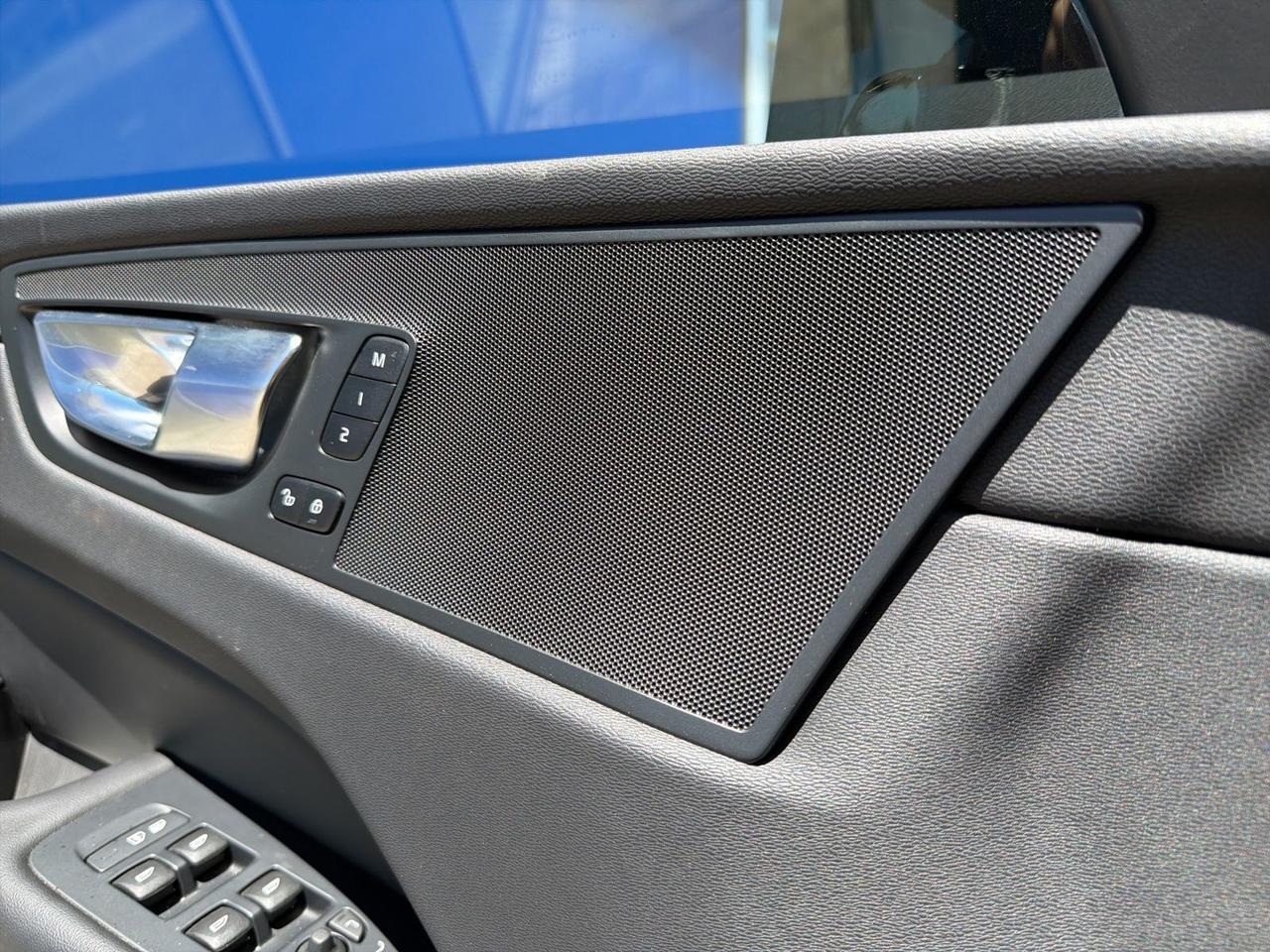 2025 Volvo XC60 B5 Plus Bend OR