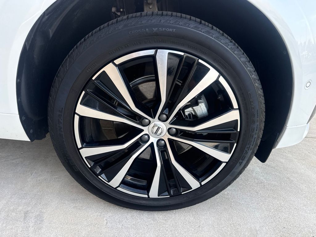 2025 Volvo XC60 B5 Plus Hunt Valley MD