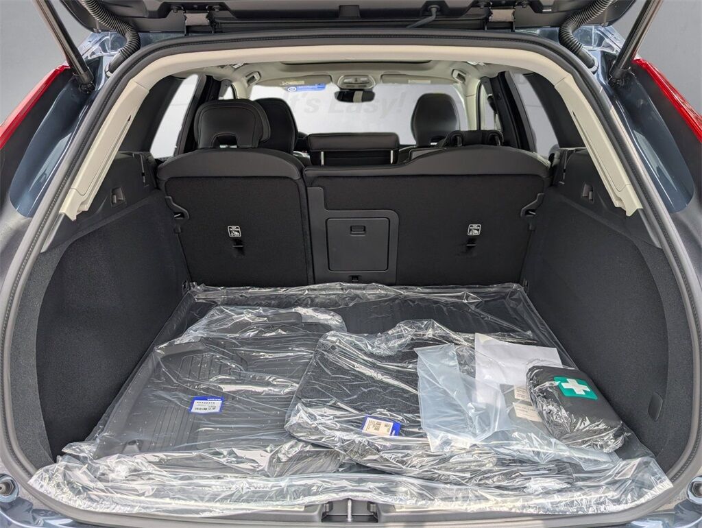 2025 Volvo XC60 B5 Plus Hunt Valley MD