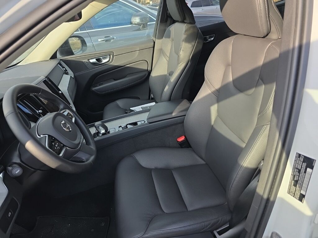 2025 Volvo XC60 B5 Plus Hunt Valley MD