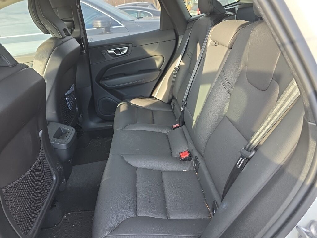 2025 Volvo XC60 B5 Plus Hunt Valley MD