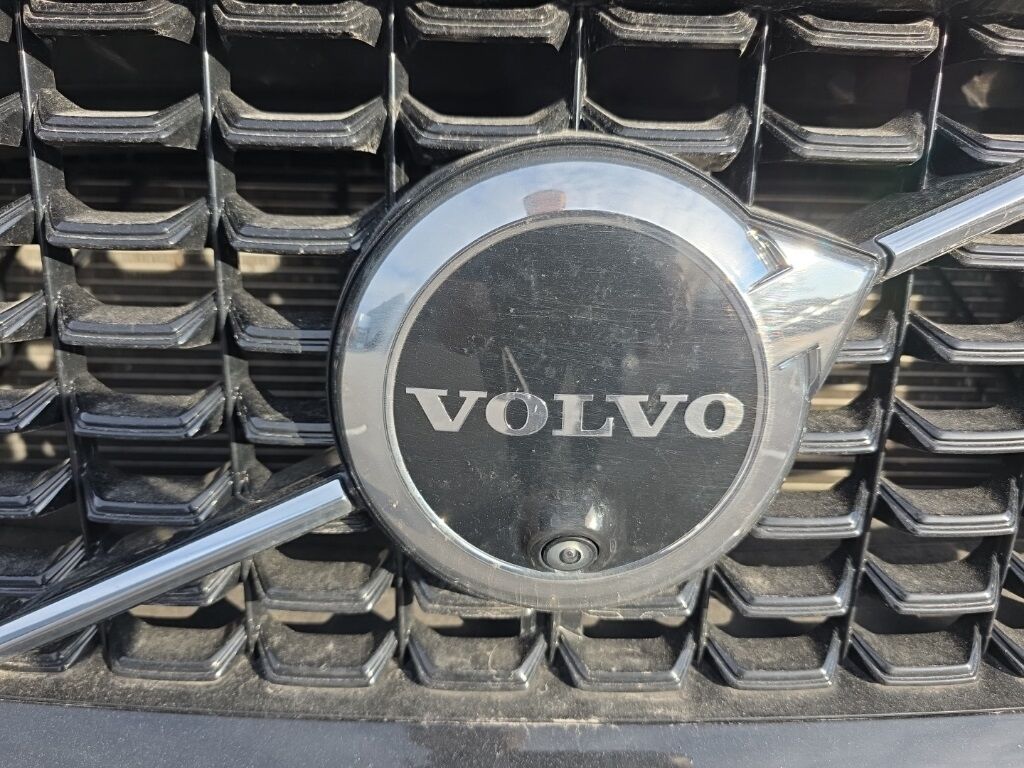 2025 Volvo XC60 B5 Plus Hunt Valley MD