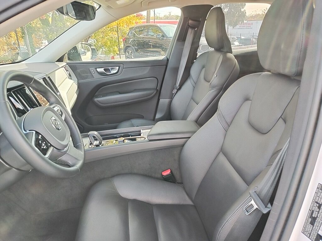 2025 Volvo XC60 B5 Plus Hunt Valley MD