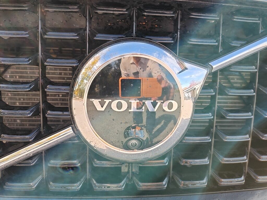 2025 Volvo XC60 B5 Plus Hunt Valley MD