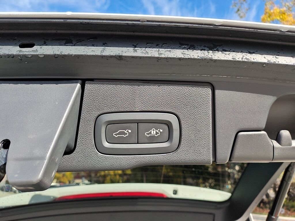 2025 Volvo XC60 B5 Plus Hunt Valley MD