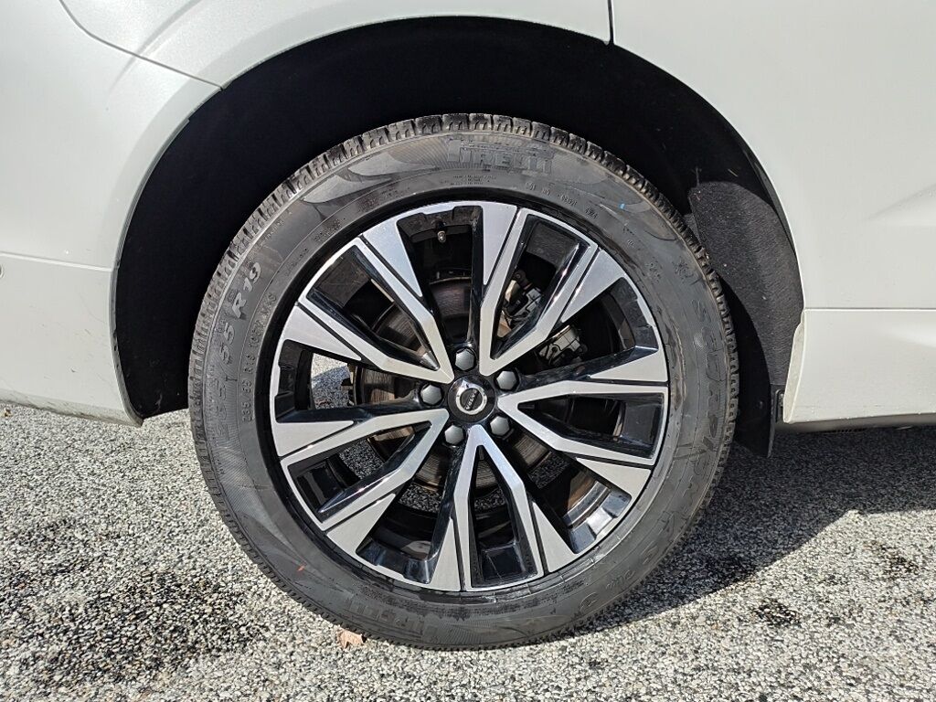 2025 Volvo XC60 B5 Plus Hunt Valley MD