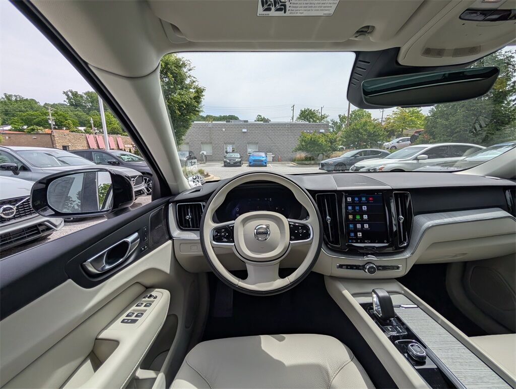 2025 Volvo XC60 B5 Plus Hunt Valley MD